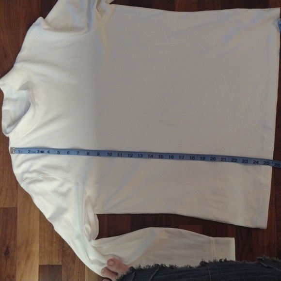 Top - Picture 3 of 6